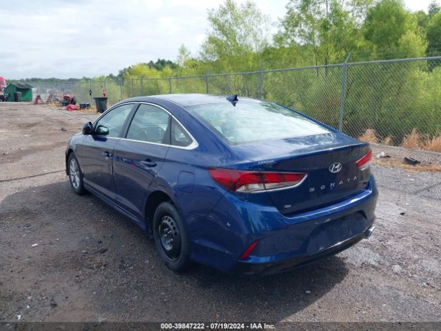 Photo 2 VIN: 5NPE24AF2KH819303 - HYUNDAI SONATA 