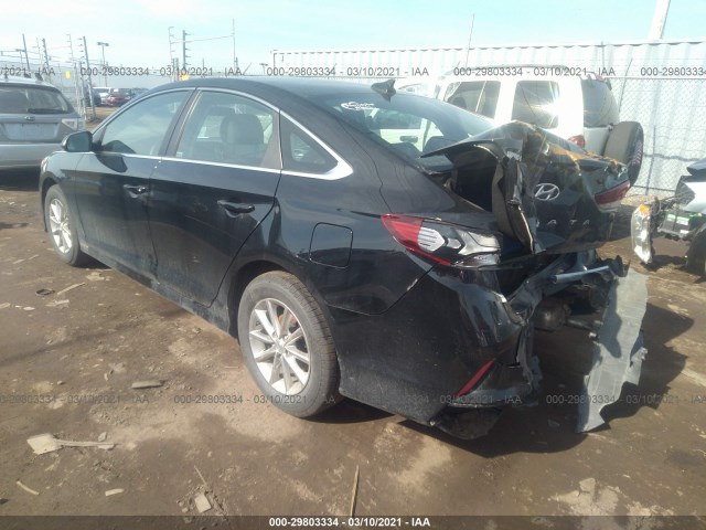 Photo 2 VIN: 5NPE24AF2KH819558 - HYUNDAI SONATA 