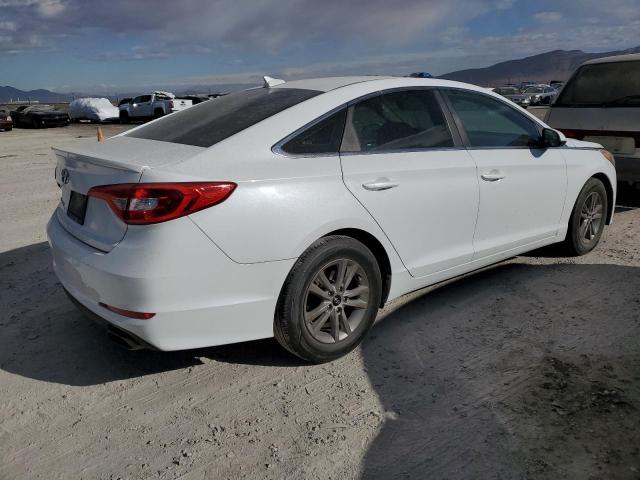 Photo 2 VIN: 5NPE24AF3FH000967 - HYUNDAI SONATA 