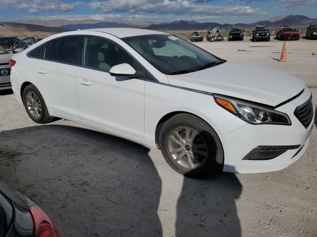 Photo 3 VIN: 5NPE24AF3FH000967 - HYUNDAI SONATA 