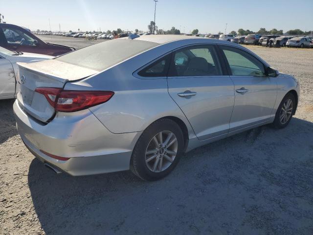 Photo 2 VIN: 5NPE24AF3FH001617 - HYUNDAI SONATA 