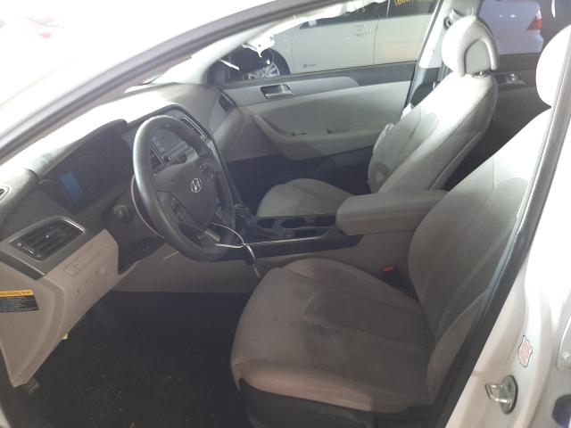 Photo 4 VIN: 5NPE24AF3FH002556 - HYUNDAI SONATA SE 