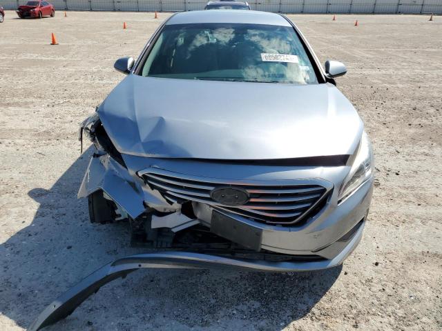 Photo 4 VIN: 5NPE24AF3FH013931 - HYUNDAI SONATA SE 