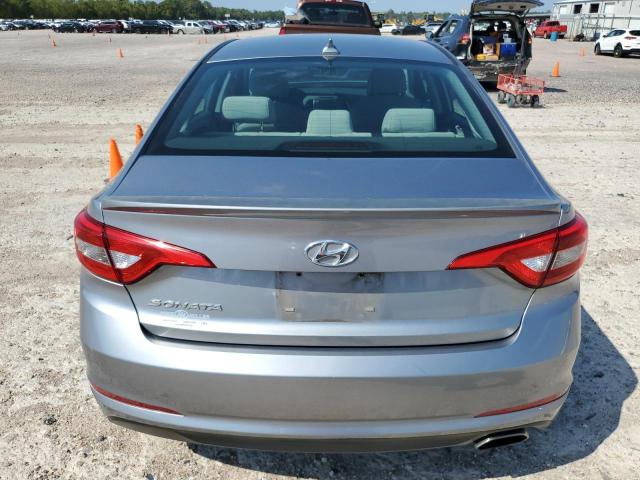 Photo 5 VIN: 5NPE24AF3FH013931 - HYUNDAI SONATA SE 