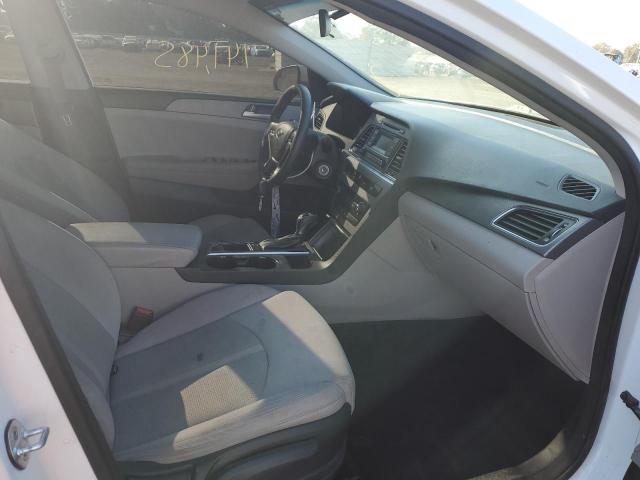 Photo 4 VIN: 5NPE24AF3FH021303 - HYUNDAI SONATA SE 