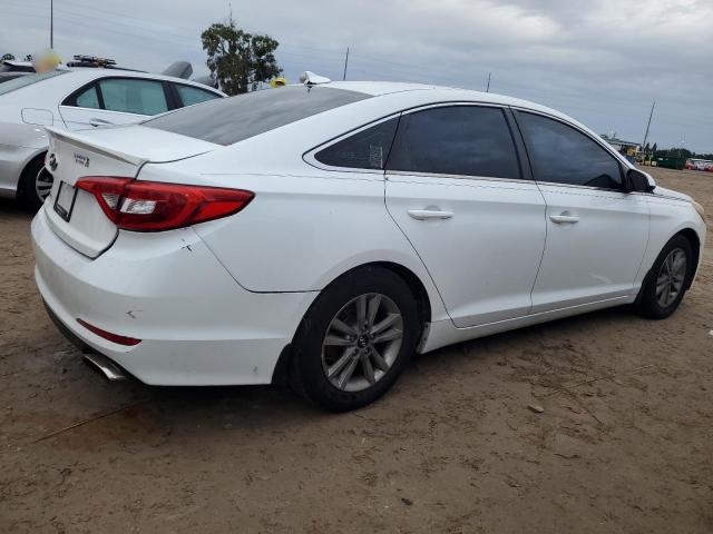 Photo 2 VIN: 5NPE24AF3FH022046 - HYUNDAI SONATA SE 