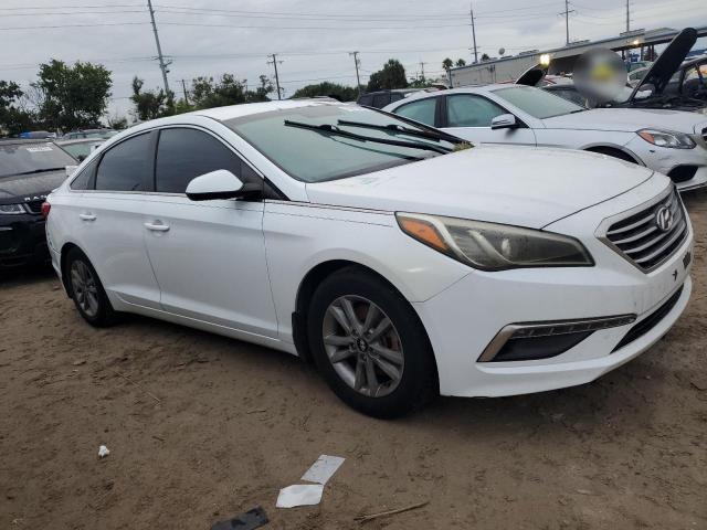 Photo 3 VIN: 5NPE24AF3FH022046 - HYUNDAI SONATA SE 