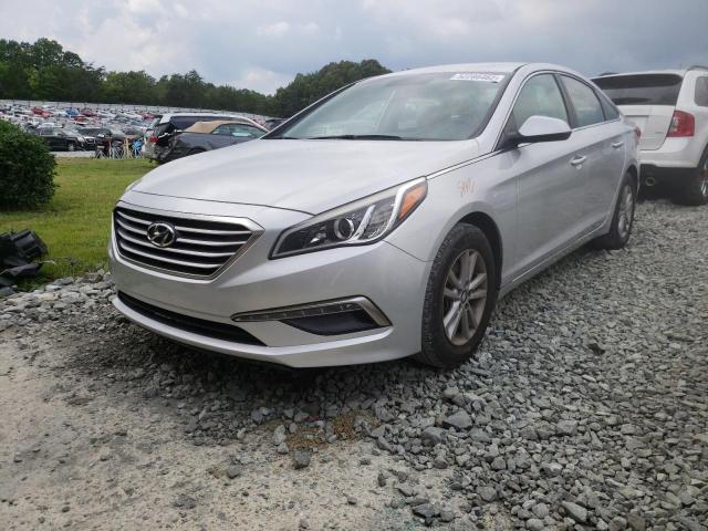 Photo 1 VIN: 5NPE24AF3FH040398 - HYUNDAI SONATA SE 