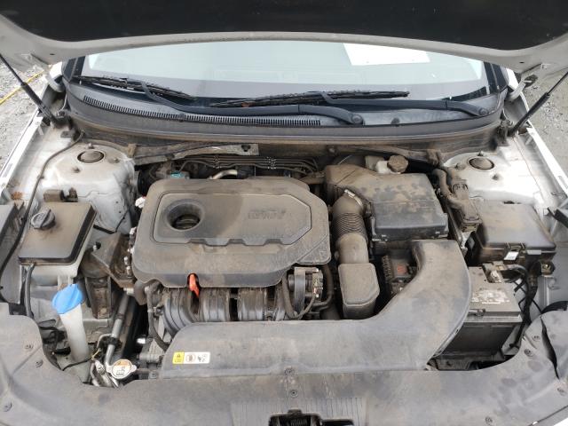 Photo 6 VIN: 5NPE24AF3FH050770 - HYUNDAI SONATA SE 