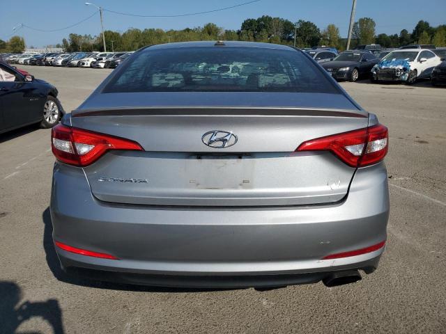 Photo 5 VIN: 5NPE24AF3FH066273 - HYUNDAI SONATA SE 