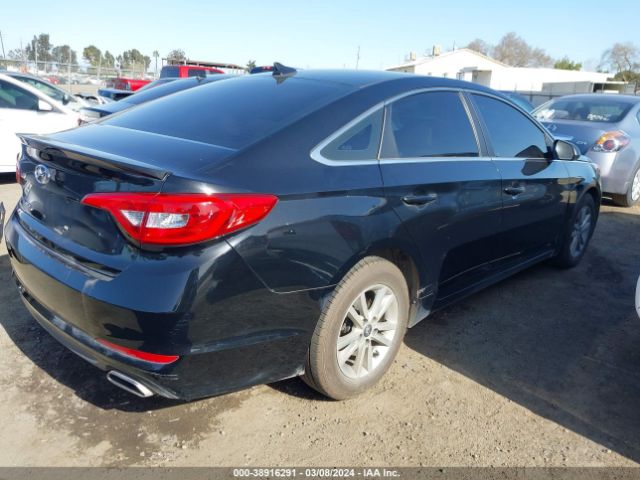 Photo 3 VIN: 5NPE24AF3FH071554 - HYUNDAI SONATA 