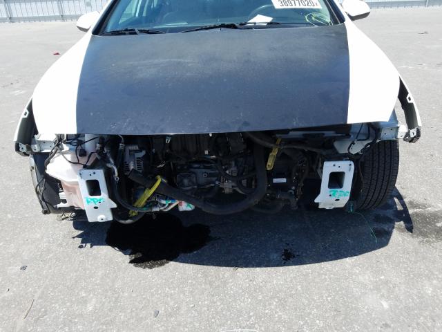 Photo 8 VIN: 5NPE24AF3FH109381 - HYUNDAI SONATA SE 