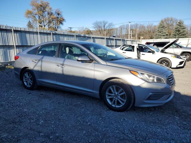 Photo 3 VIN: 5NPE24AF3FH118355 - HYUNDAI SONATA SE 