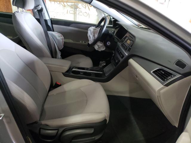 Photo 4 VIN: 5NPE24AF3FH121756 - HYUNDAI SONATA SE 