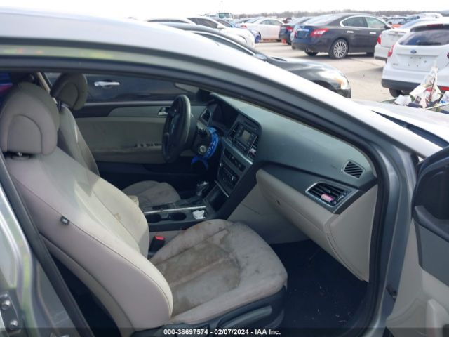 Photo 4 VIN: 5NPE24AF3FH137276 - HYUNDAI SONATA 