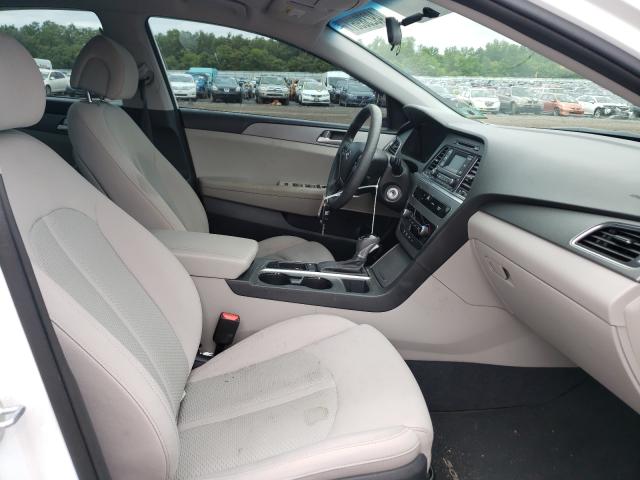 Photo 4 VIN: 5NPE24AF3FH143739 - HYUNDAI SONATA SE 