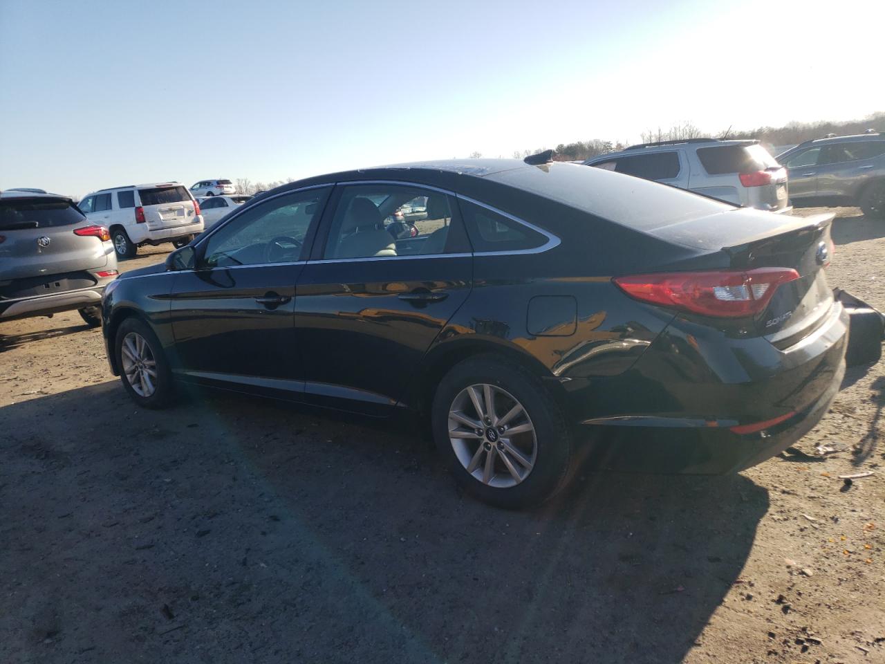 Photo 1 VIN: 5NPE24AF3FH145846 - HYUNDAI SONATA 