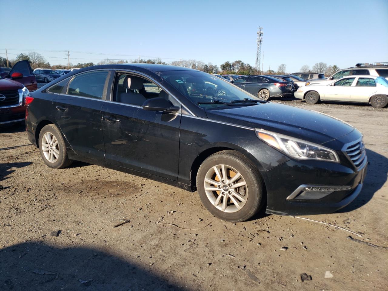 Photo 3 VIN: 5NPE24AF3FH145846 - HYUNDAI SONATA 