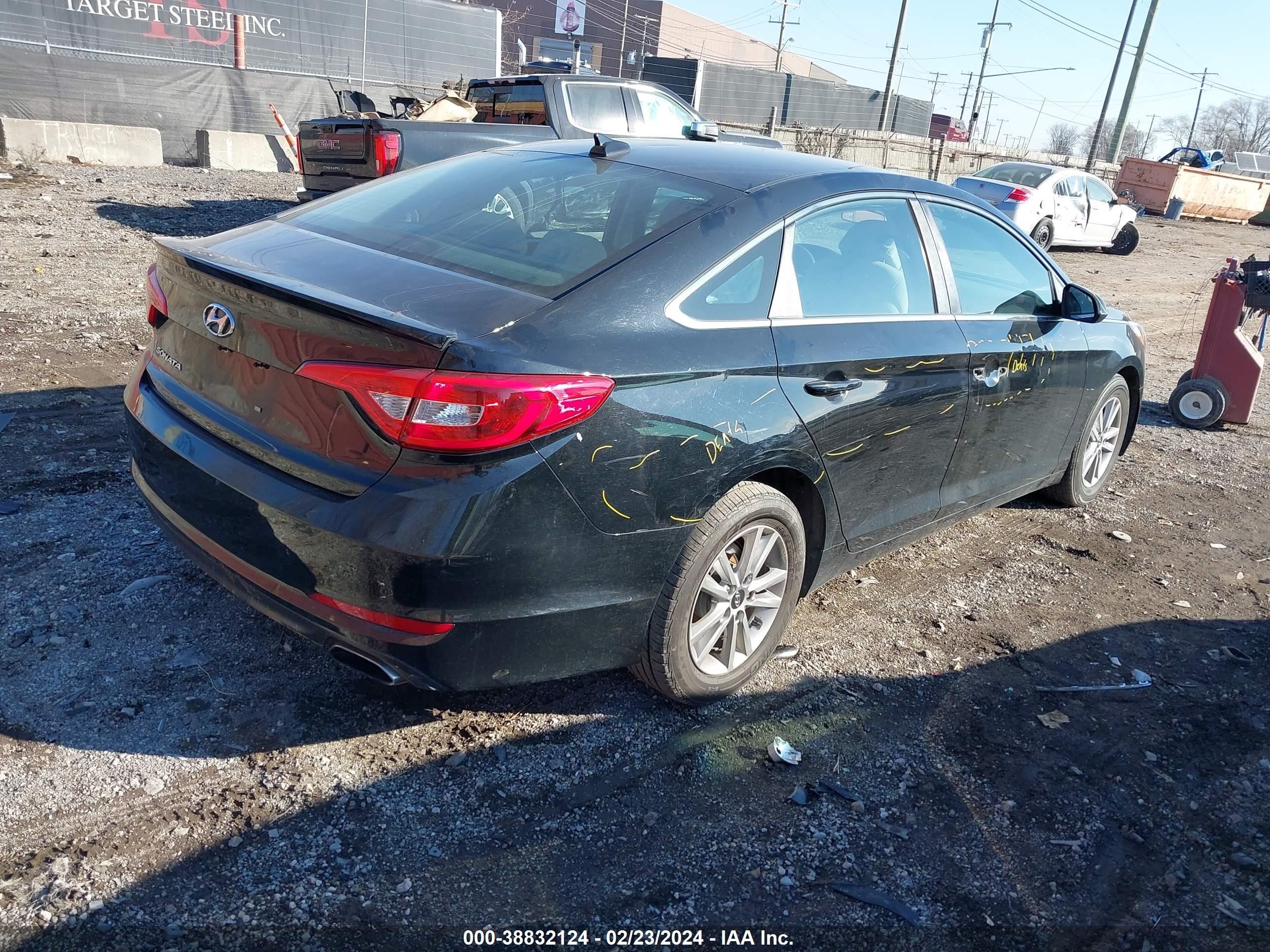 Photo 4 VIN: 5NPE24AF3FH164347 - HYUNDAI SONATA 