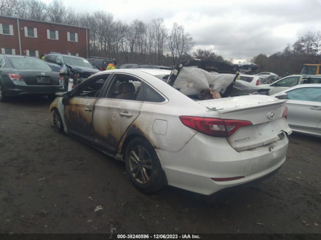 Photo 2 VIN: 5NPE24AF3FH167278 - HYUNDAI SONATA 