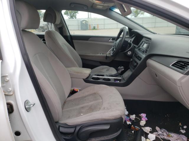 Photo 4 VIN: 5NPE24AF3FH177051 - HYUNDAI SONATA SE 