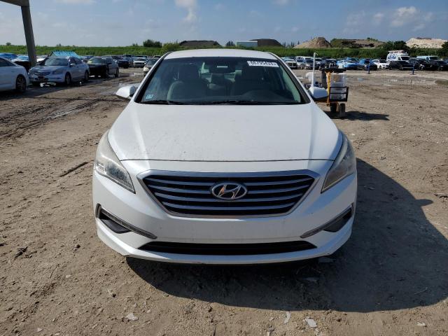 Photo 4 VIN: 5NPE24AF3FH180998 - HYUNDAI SONATA SE 