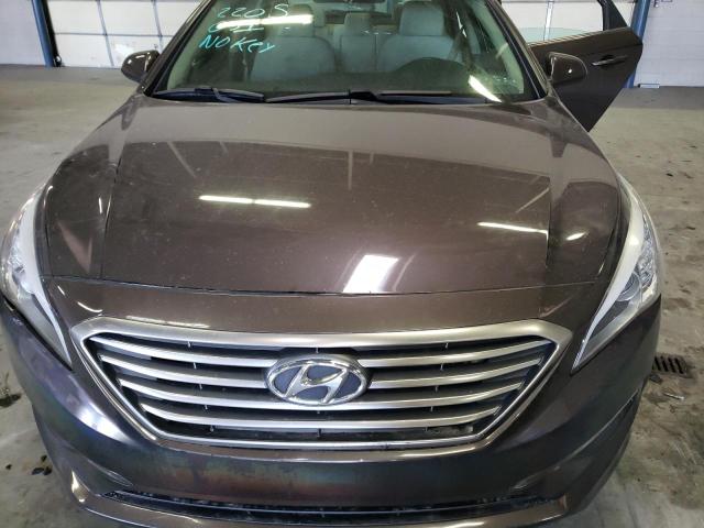 Photo 6 VIN: 5NPE24AF3FH182802 - HYUNDAI SONATA SE 