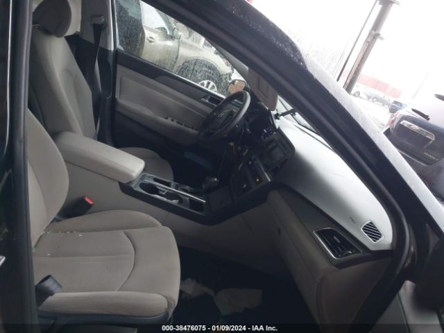 Photo 4 VIN: 5NPE24AF3FH204863 - HYUNDAI SONATA 