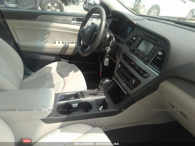 Photo 4 VIN: 5NPE24AF3FH211571 - HYUNDAI SONATA 