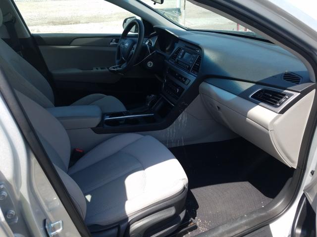 Photo 4 VIN: 5NPE24AF3FH214731 - HYUNDAI SONATA SE 