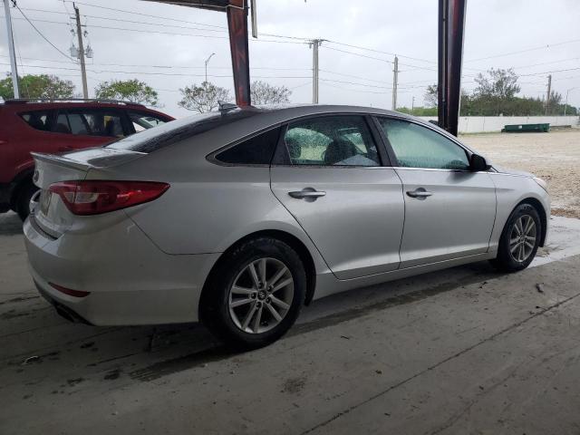 Photo 2 VIN: 5NPE24AF3FH217547 - HYUNDAI SONATA SE 