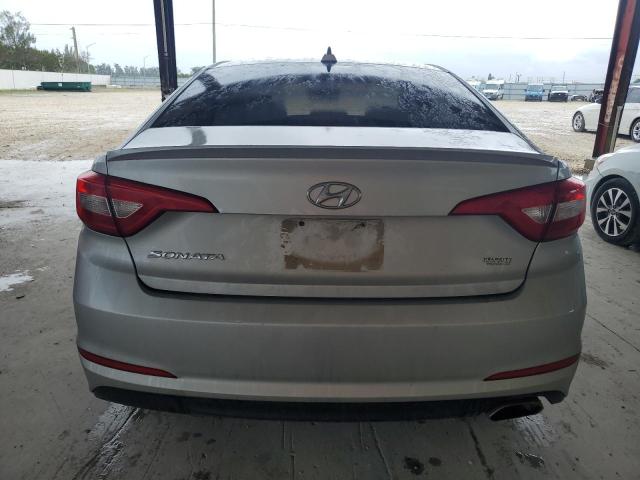 Photo 5 VIN: 5NPE24AF3FH217547 - HYUNDAI SONATA SE 