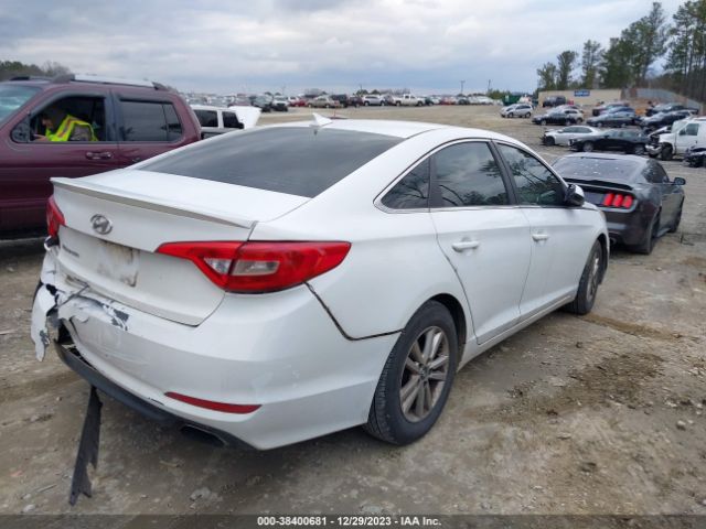 Photo 3 VIN: 5NPE24AF3FH234428 - HYUNDAI SONATA 