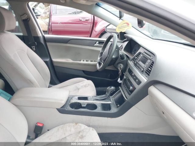 Photo 4 VIN: 5NPE24AF3FH234428 - HYUNDAI SONATA 