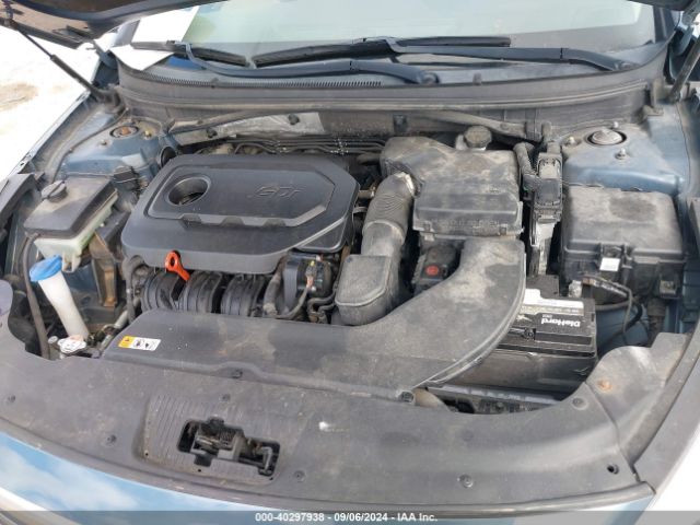 Photo 9 VIN: 5NPE24AF3GH277152 - HYUNDAI SONATA 