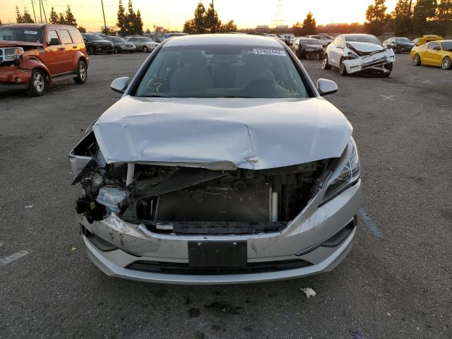 Photo 4 VIN: 5NPE24AF3GH277961 - HYUNDAI SONATA SE 