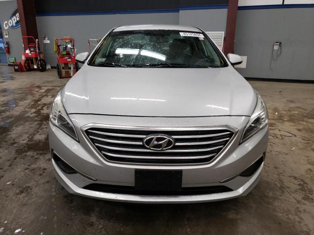 Photo 4 VIN: 5NPE24AF3GH289253 - HYUNDAI SONATA 