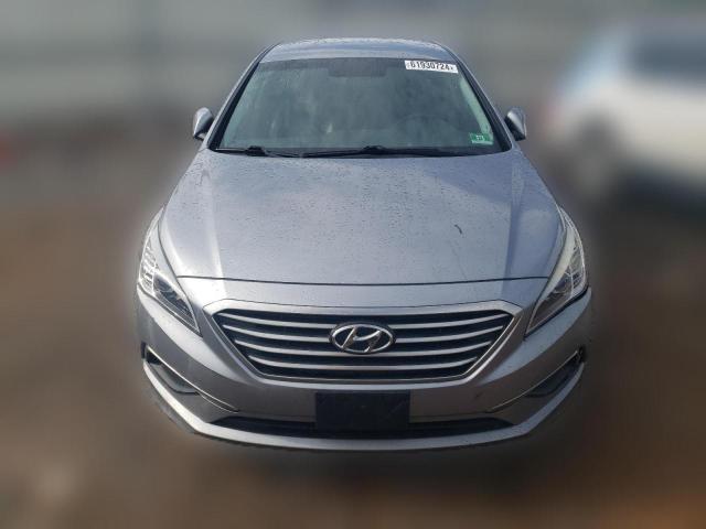 Photo 4 VIN: 5NPE24AF3GH302860 - HYUNDAI SONATA 