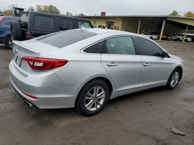 Photo 2 VIN: 5NPE24AF3GH303314 - HYUNDAI SONATA SE 