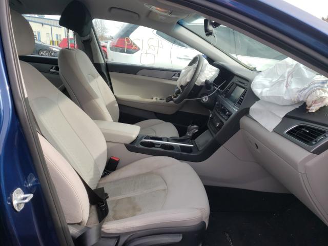 Photo 4 VIN: 5NPE24AF3GH311400 - HYUNDAI SONATA SE 