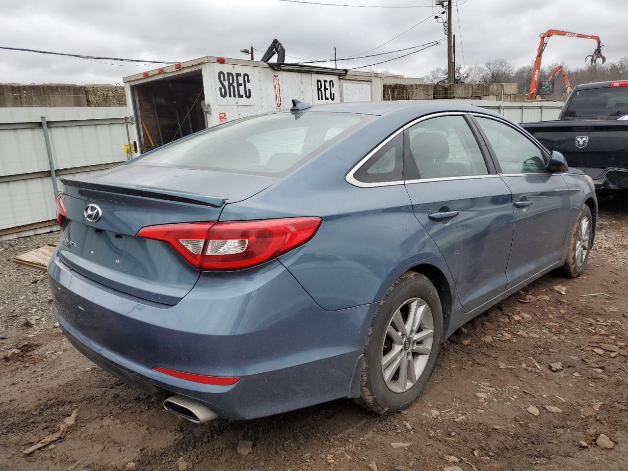 Photo 2 VIN: 5NPE24AF3GH317259 - HYUNDAI SONATA 