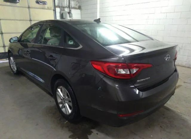 Photo 2 VIN: 5NPE24AF3GH317343 - HYUNDAI SONATA 