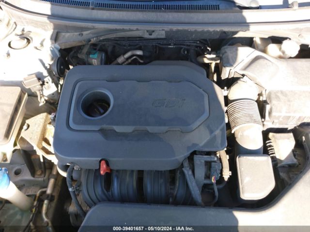 Photo 9 VIN: 5NPE24AF3GH332943 - HYUNDAI SONATA 