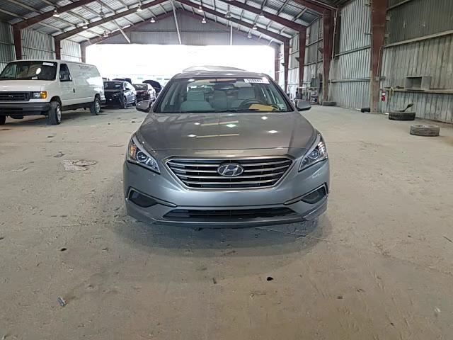 Photo 10 VIN: 5NPE24AF3GH351413 - HYUNDAI SONATA SE 