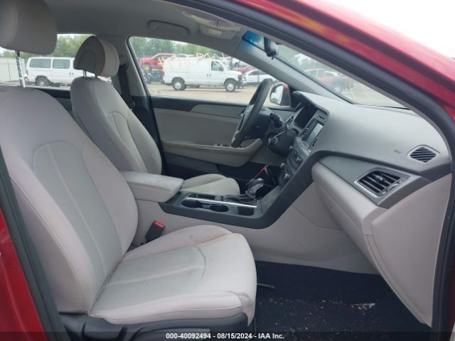 Photo 4 VIN: 5NPE24AF3GH352318 - HYUNDAI SONATA 