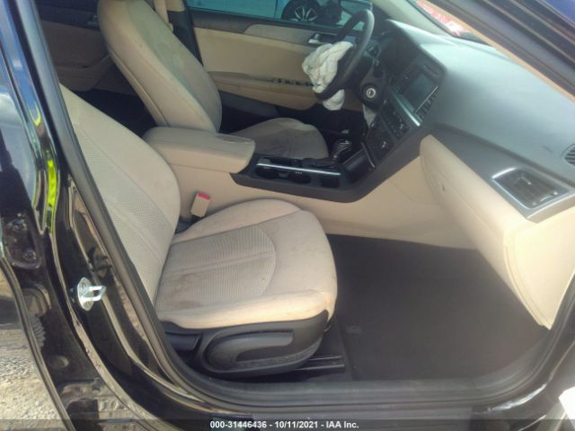 Photo 4 VIN: 5NPE24AF3GH355901 - HYUNDAI SONATA 