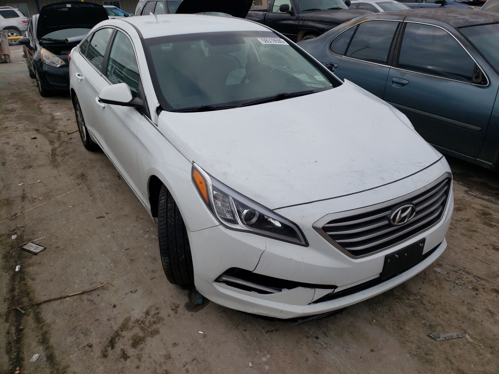 Photo 0 VIN: 5NPE24AF3GH358846 - HYUNDAI SONATA SE 