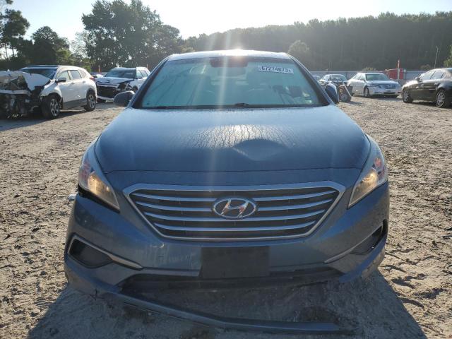 Photo 4 VIN: 5NPE24AF3GH359723 - HYUNDAI SONATA SE 