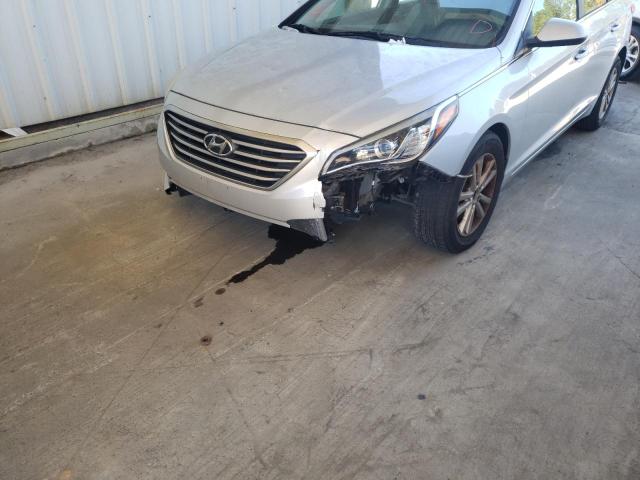 Photo 8 VIN: 5NPE24AF3GH363433 - HYUNDAI SONATA SE 