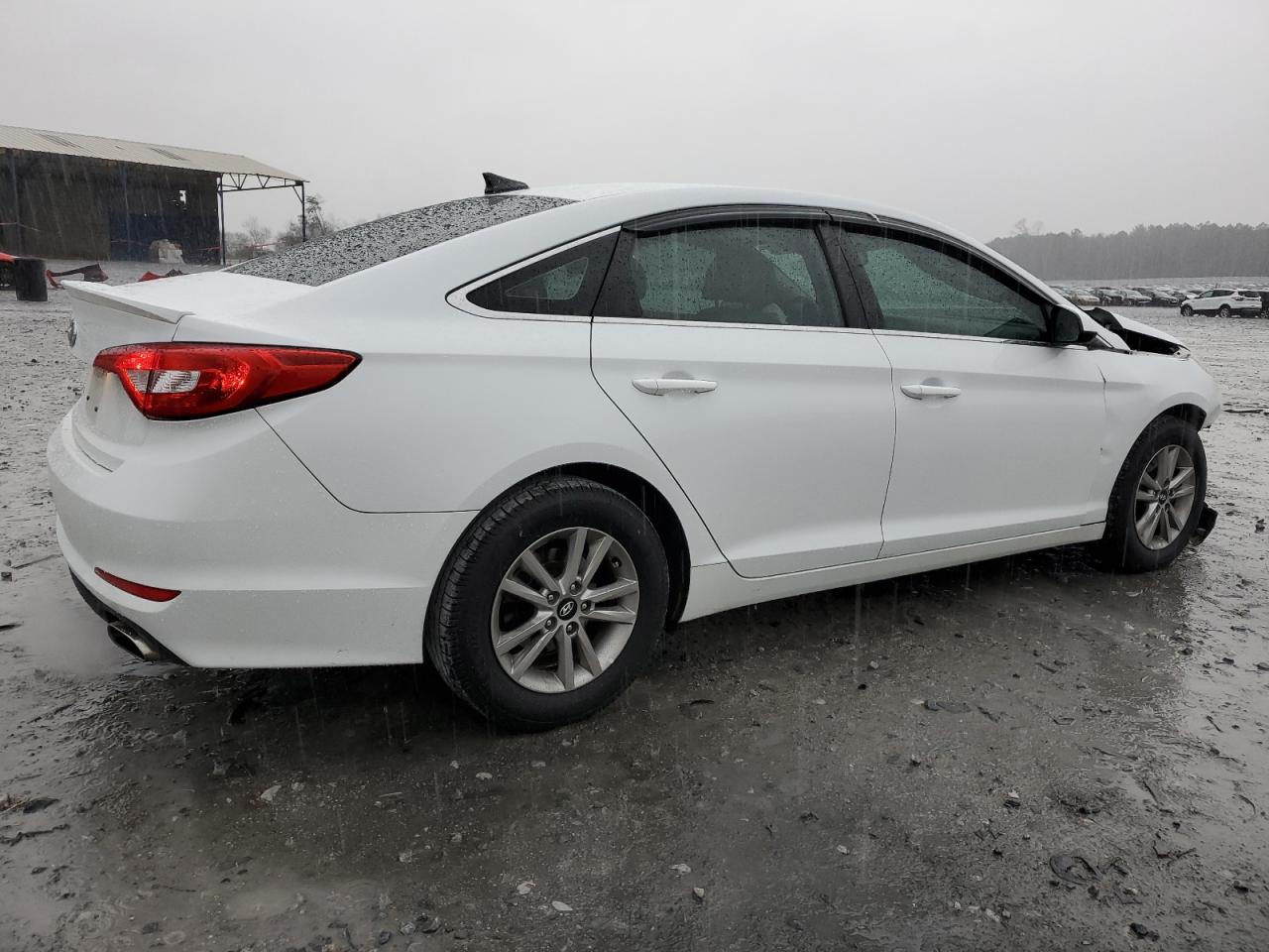 Photo 2 VIN: 5NPE24AF3GH363495 - HYUNDAI SONATA 